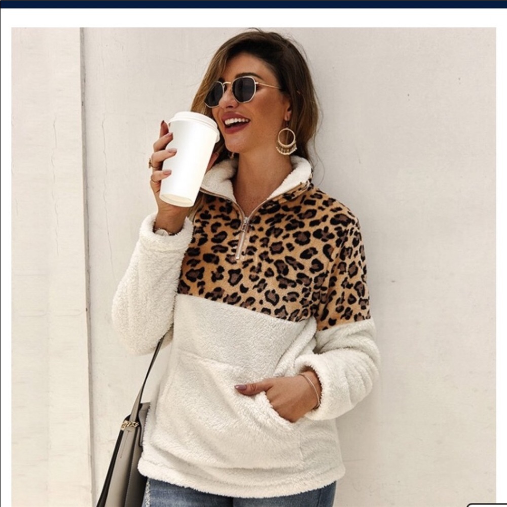 🎉Host Pick 🎉 Cheetah Color. Block Pullover